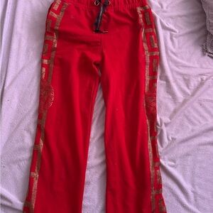 Gucci jogging pants
Gently used
Size medium